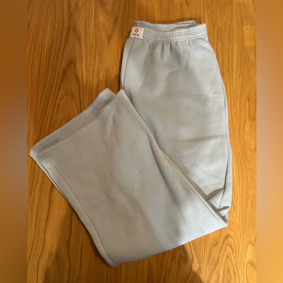 Parke Fleece Boxer Sweatpants Ice Blue Size XL NWT - Picture 1 of 13